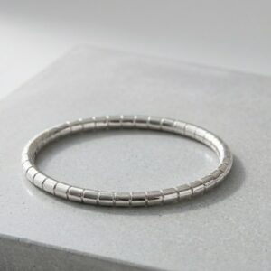Bracelete Aro Frizado em Aço Inoxidável